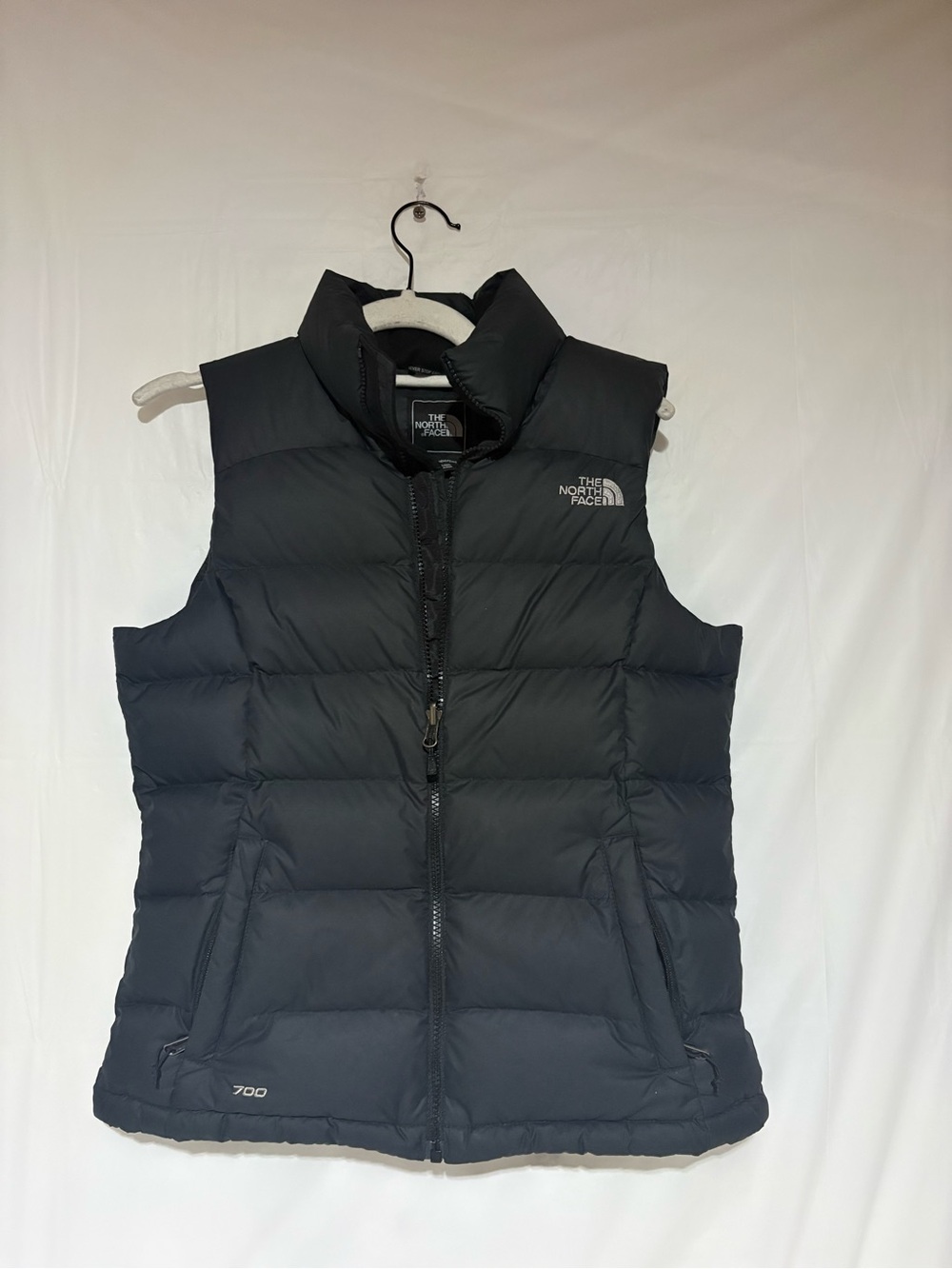 The North Face Women's Black 700 Fill Puffer Vest